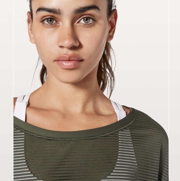 Lululemon Lean In Long Sleeve - Picture 2 of 3